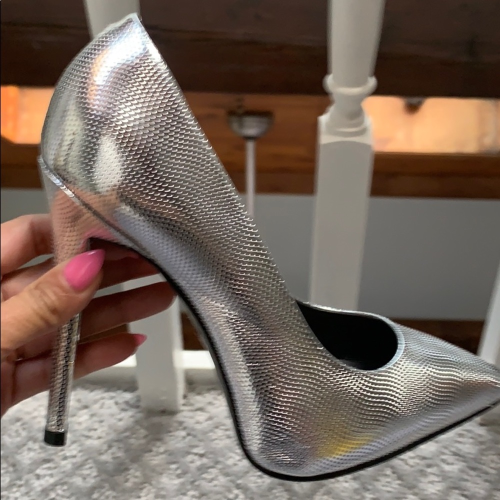 Wore one time good condition no box